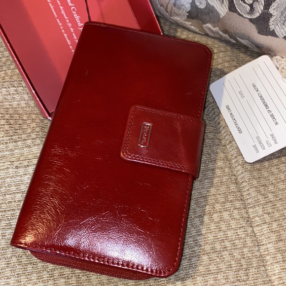 ❤️NWT Rolfs’ Red Spacious & Large Genuine Leather Wallet w/Severo Compartments - Picture 7 of 16